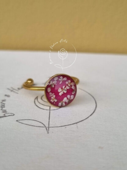 Adjustable floral round golden ring